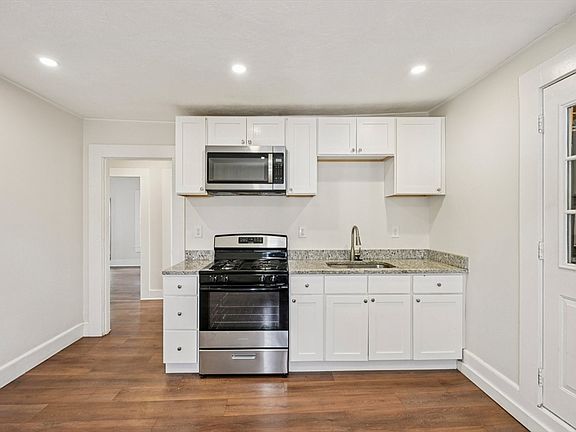 4th image of 1 Rockdale Ave
