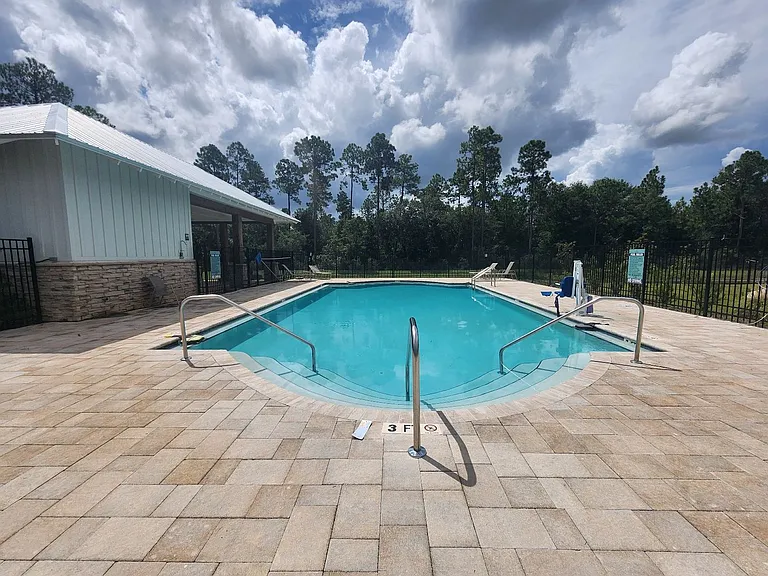 9436 Nature Creek Ln — Photo 2