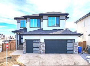 103 W Sandpiper Park, Chestermere, AB T1X1Y8