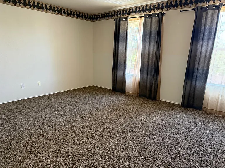 3104 Deleon Dr — Photo 5