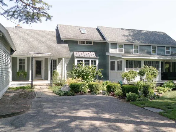 4251 Terpening Rd, Harbor Springs, MI 49740