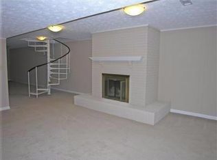 715 Camino Dr, Lexington, KY 40502