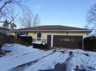 1203 Jackie Ln, Mayfield Heights, OH 44124