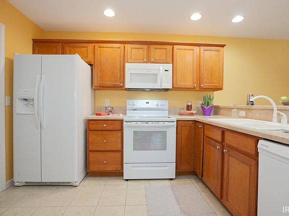 5th image of 8202 Wyntree Villas Dr