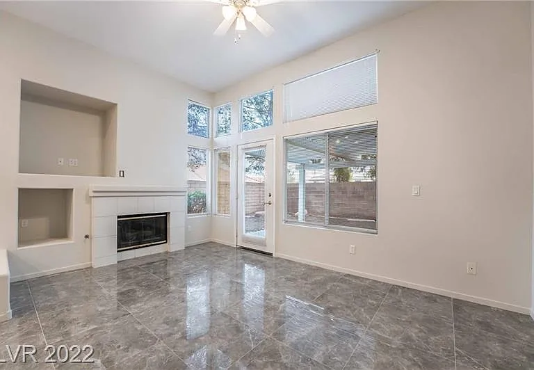8043 Shadowvale Dr — Photo 10
