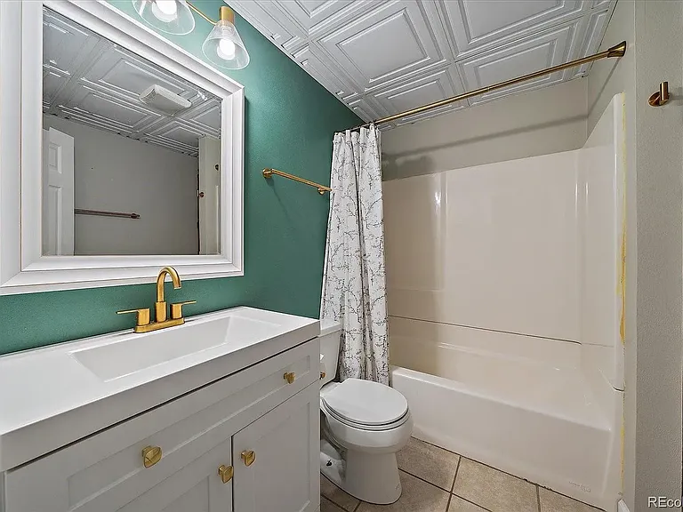17911 Aprils Way — Photo 4
