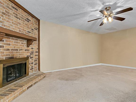 4th image of 1909 Angelina Dr