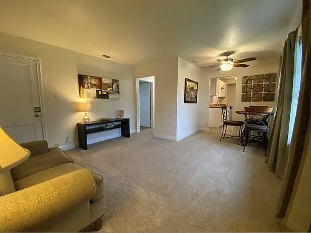 4905 Penrose Ave — Photo 12