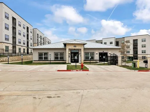2551 N North Guadalupe St #2209, Seguin, TX 78155