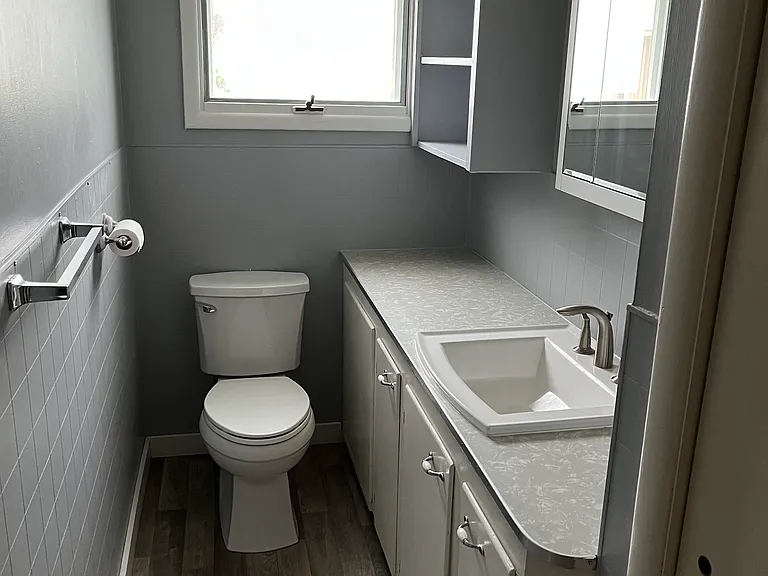 326 Pine St — Photo 8
