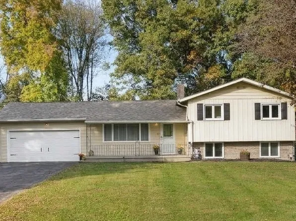 195 Gunarh Dr, Akron, OH 44319