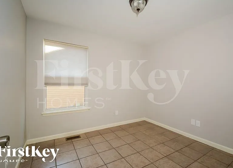 44 Spring Borough Ct — Photo 12