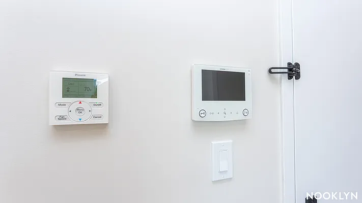 Rented by Nooklyn NYC LLC | media 30