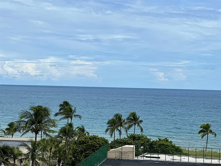 5100 N Ocean Blvd #818 — Photo 1
