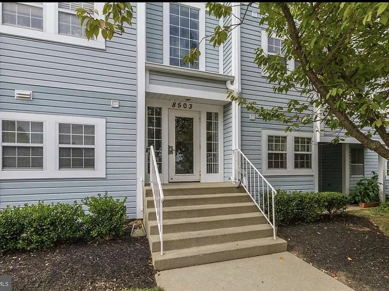 8503 Falls Run Rd #B — Photo 1