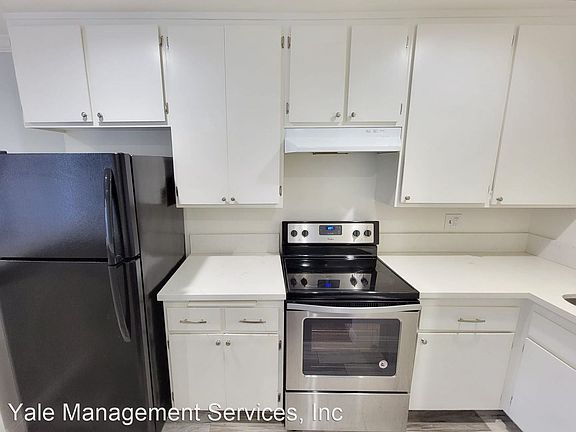 2nd image of 433 S Hobart Blvd APT 204