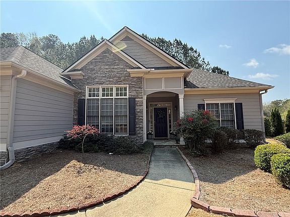 2nd image of 304 Maple Grove Ct