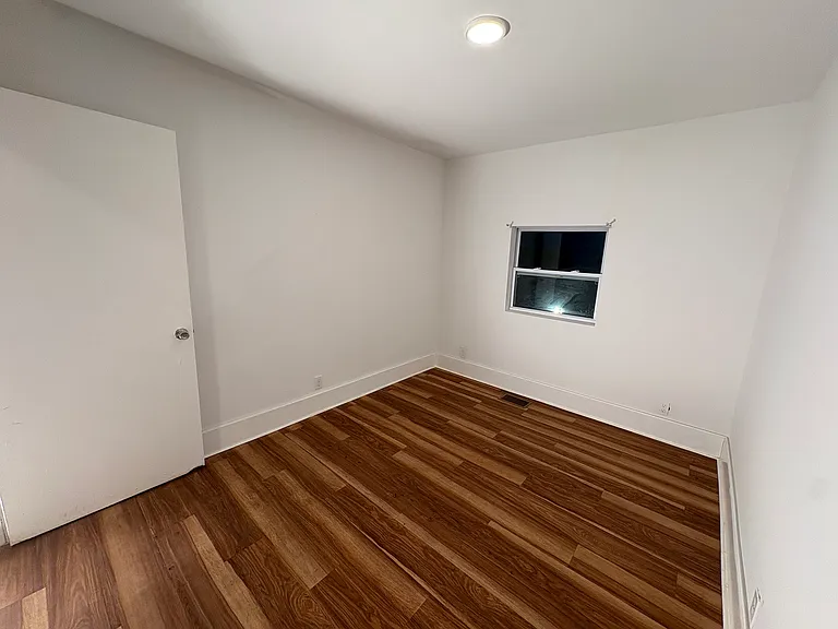 2709 Jenkins St — Photo 8