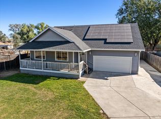 958 Leddy Ave, Santa Rosa, CA 95407