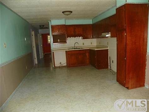 4th image of 315 Wayne Dr