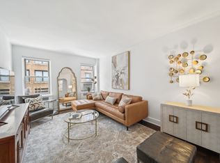 210 W 19th St #5D, New York, NY 10011