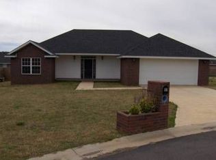 106 Cardinal Cir, Muldrow, OK 74948