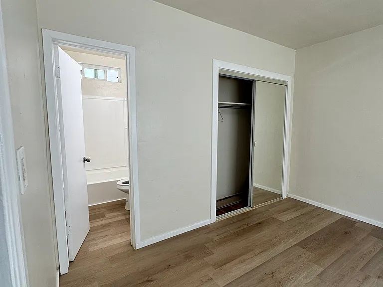 3863 Franklin Ave #3863 — Photo 10