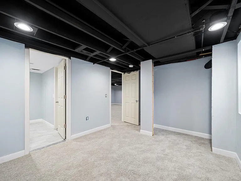 4214 Berkshire Rd — Photo 18