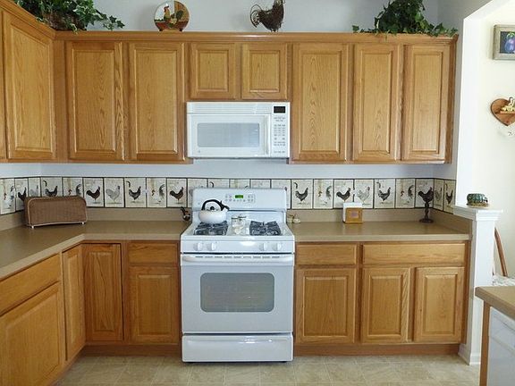 5th image of 12445 Arlington Dr