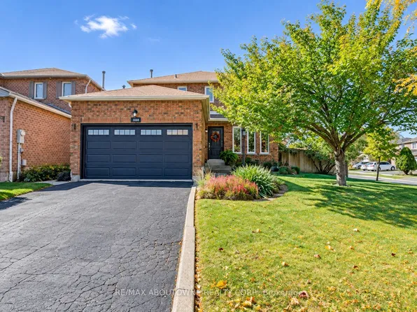 3668 Colonial Dr, Mississauga, ON L5L 4N7