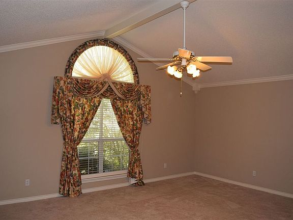 5th image of 6114 Deerfield Dr