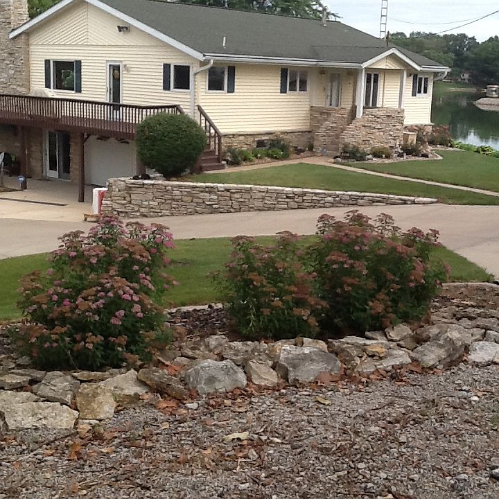 1st image of 853 Redwood Pl