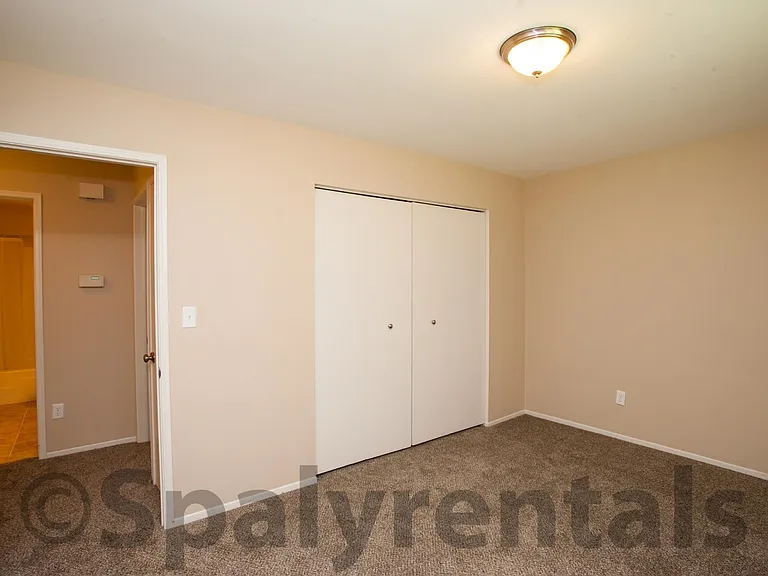 2136 Winewood Ave — Photo 15