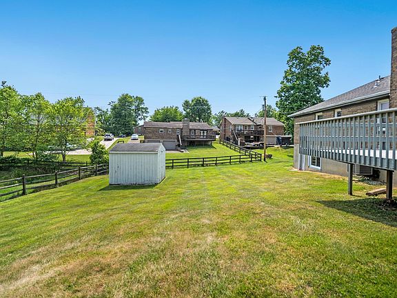 4th image of 8878 Valley Circle Dr