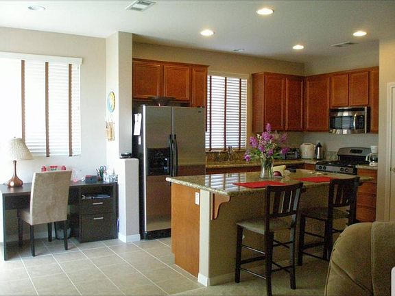 4th image of 29239 Gateway Dr