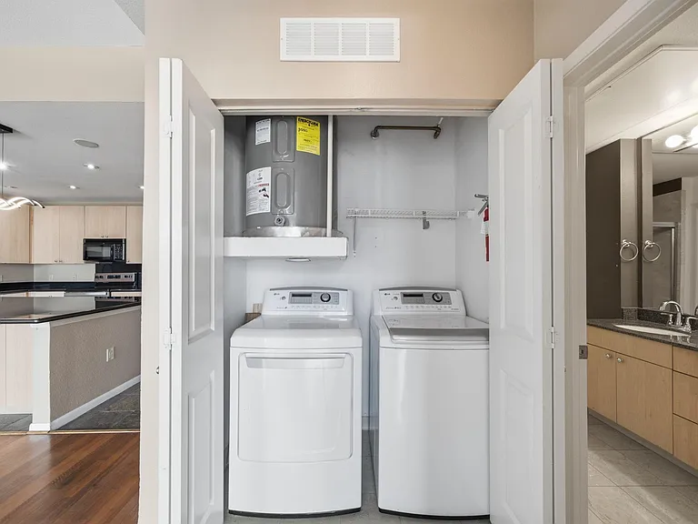 3505 Sage Rd #1003 — Photo 8