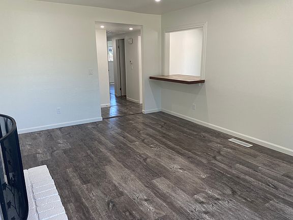5th image of 18820 Railroad Ave