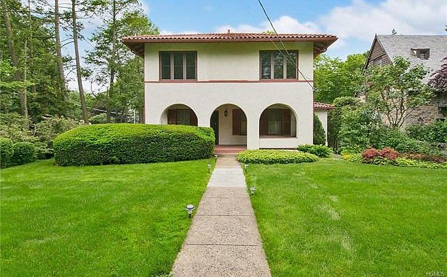 1st image of 1 Church Ln