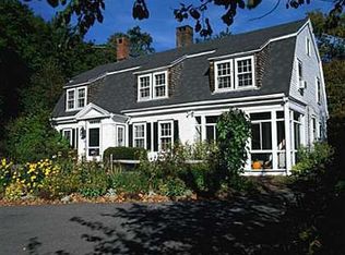 36 Topsfield Rd, Wenham, MA 01984