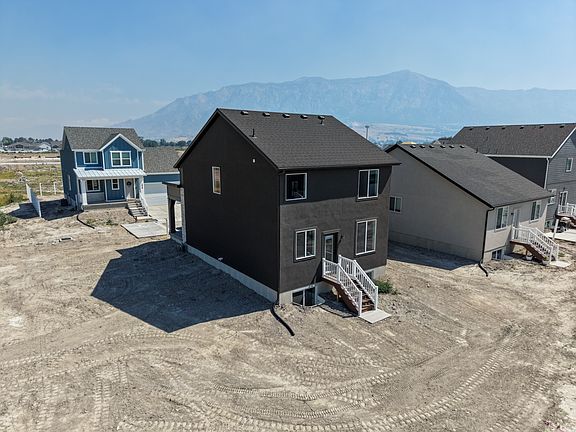5th image of 2825 W 2940 N