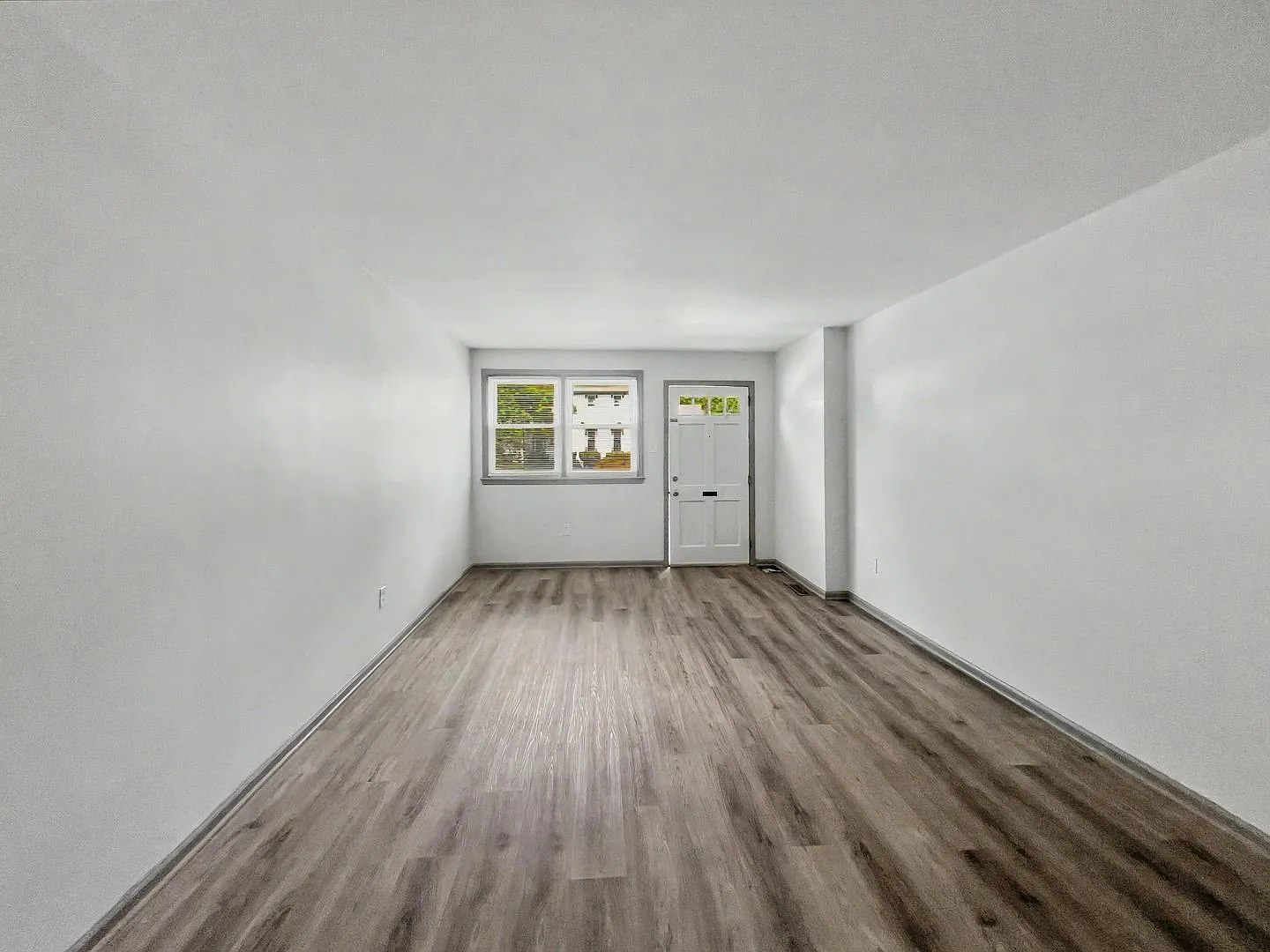 200 E. Maple Avenue — Photo 4