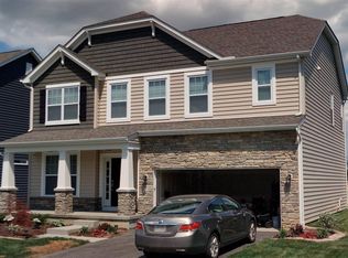 2772 Newbern Dr E, Blacklick, OH 43004