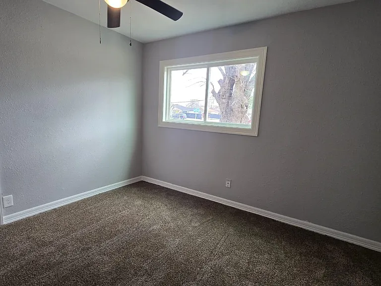 8654 Tilgham St — Photo 7