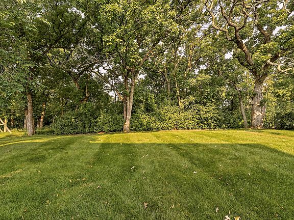 3rd image of 4275 Stone Crest Ln NE