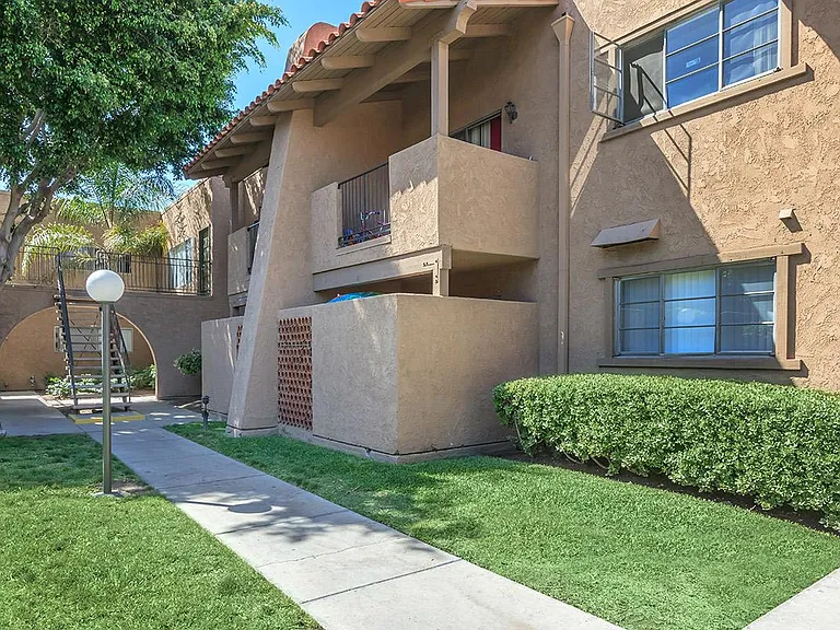 125 Belinda Cir — Photo 12