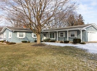 800 Hayes St, Harvard, IL 60033