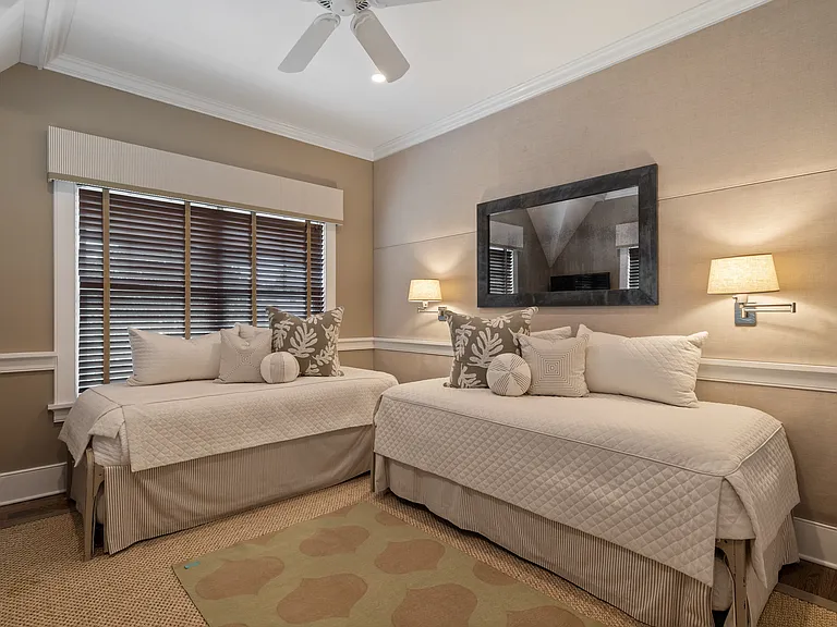 1 Meadow Way — Photo 19