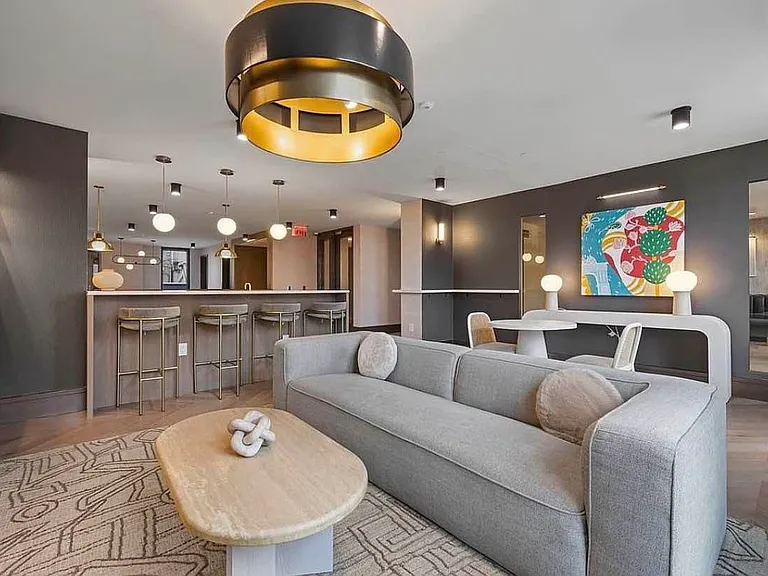 262 9th St #Penthouse 902 — Photo 24