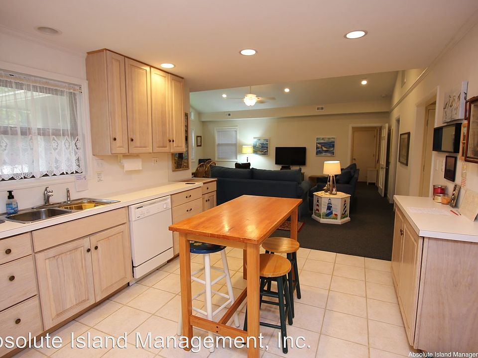 1st image of 1 Cassina Ln