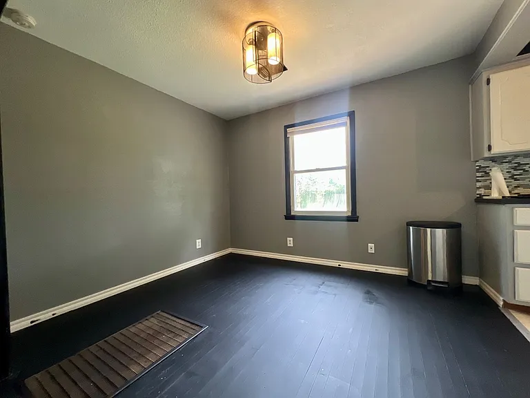 3204 SE 19th St — Photo 5
